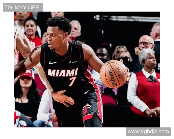 火箭反击快攻 阿门接球拉杆上篮得手 火箭反击快攻 阿门接球拉杆上篮得手