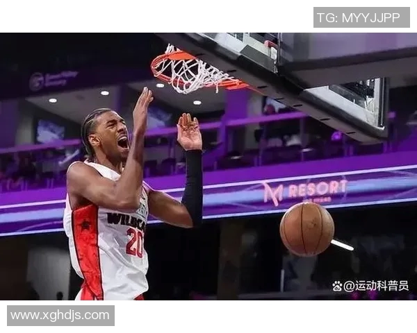 去年榜眼！萨尔上半场发挥一般 5投2中拿到4分6篮板