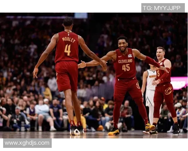 公牛vs骑士前瞻:米切尔状态火热,骑士背靠背冲击四连胜 公牛vs骑士前瞻:米切尔状态火热,骑士背靠背冲击四连胜