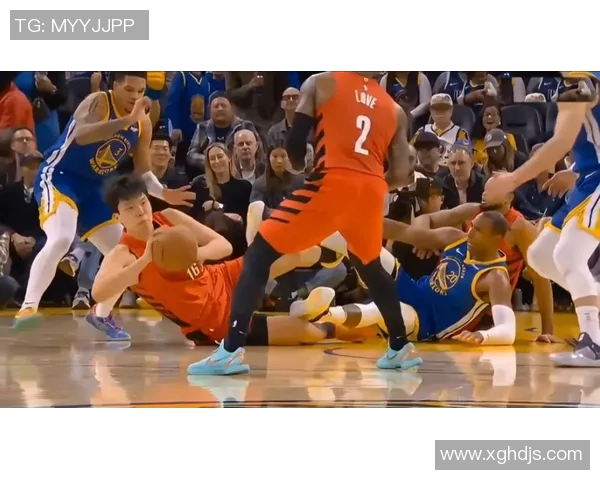 杨瀚森对勇士太劣势！首节三分打铁，外防成弊端，进攻地位太低了